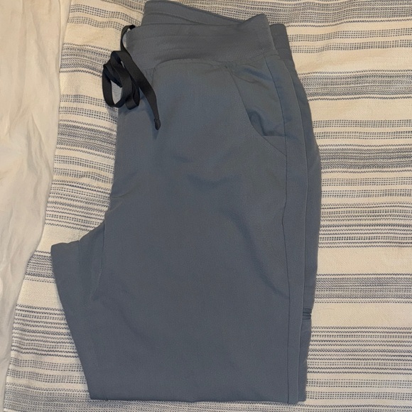 Figs Scrub Set - Picture 4 of 4